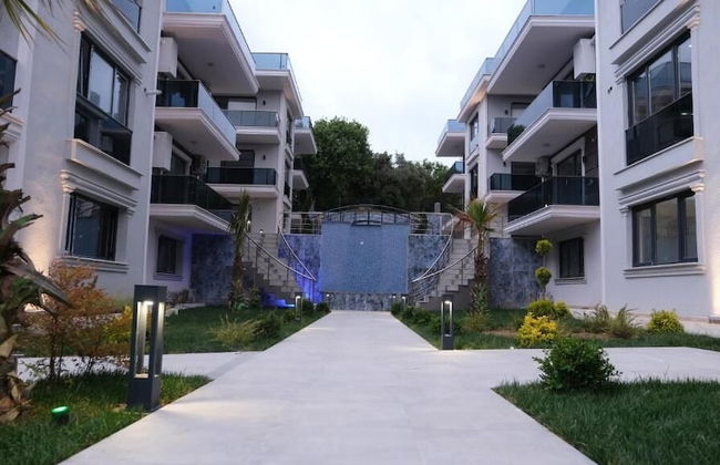 Flower City Suits - Foto 44