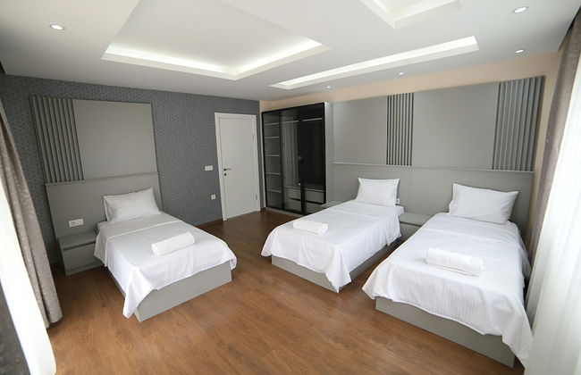 Flower City Suits - Foto 3