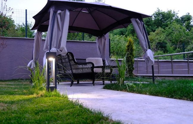 Flower City Suits - Foto 35