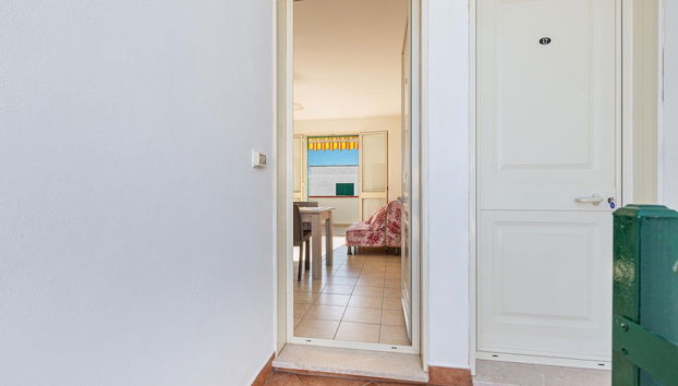 Entrada (vista interior)