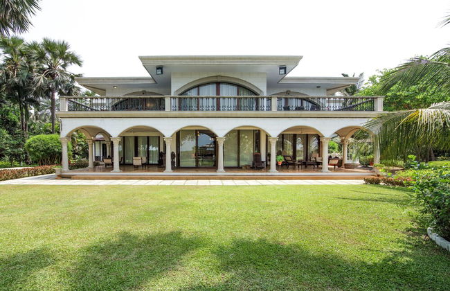 Amã Stays & Trails Villa Ishatva, Alibag - Foto 1