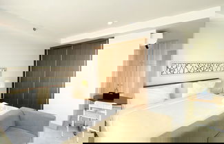 Foto 3 - Cozy And Nice Studio At Azalea Suites Apartment