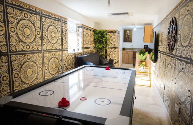 Luxury Versace 1 Bed, Hot Tub, Pool Table, Sky Tv - Foto 20