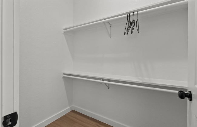Brand New! Relax at 3br/2ba Apt. Near City Center - Photo 18