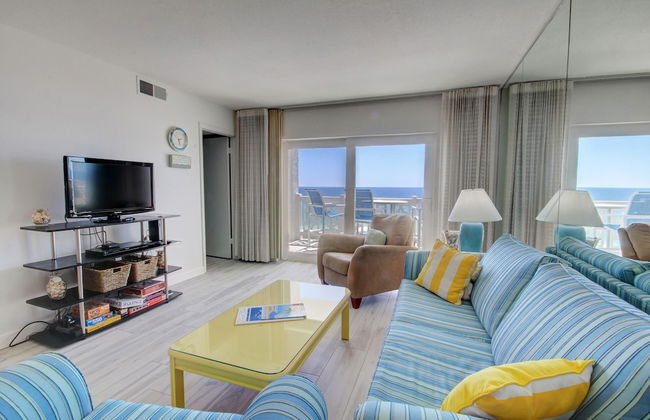 363 El Matador 2 Bedroom Condo by RedAwning - Photo 10