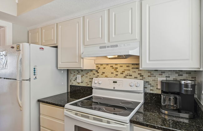 Southbay 55 is 2 Bedroom on the lake with short walk to beach by RedAwning - Photo 12