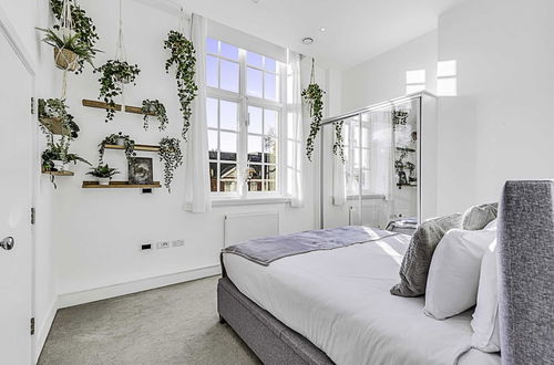 Foto 5 - Vibrant 2-bed Flat: Acton's Best Stay