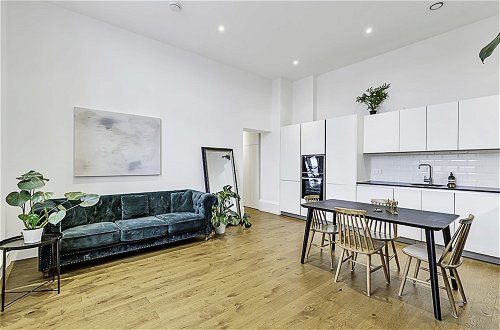 Foto 14 - Vibrant 2-bed Flat: Acton's Best Stay