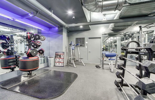 Fantastic Condo with Gym in Crystal City - Foto 43