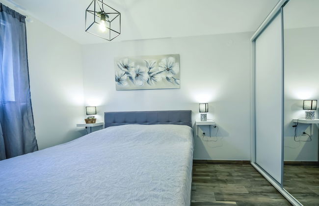 Apartamento de 3 quartos em Biograd na Moru com piscina e jardim - Foto 4