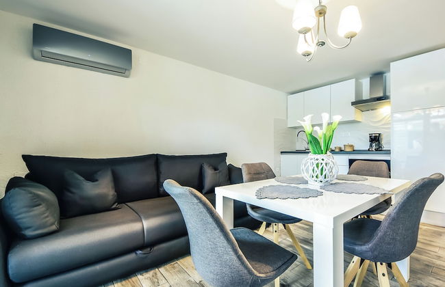 Apartamento de 3 quartos em Biograd na Moru com piscina e jardim - Foto 34