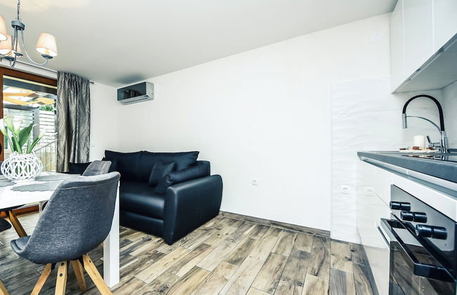 Apartamento de 3 quartos em Biograd na Moru com piscina e jardim - Foto 32