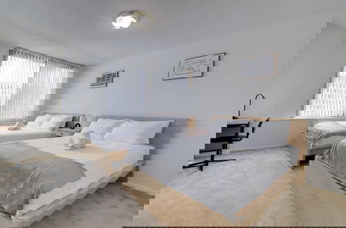 Foto 5 - Stylish Comfort Condo in Crystal City