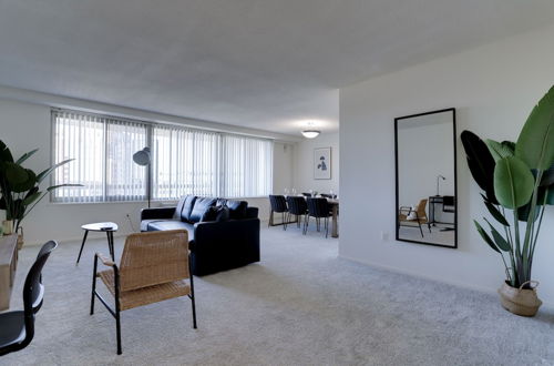 Foto 18 - Modern & Spacious 2BR Condo Crystal city