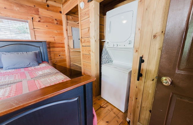Budro's Bungalow 2 Bedroom Cabin by RedAwning - Foto 6