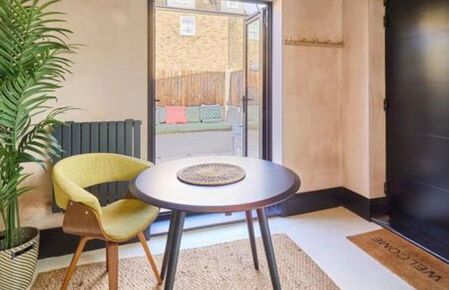Host Stay Faversham Studio - Photo 11