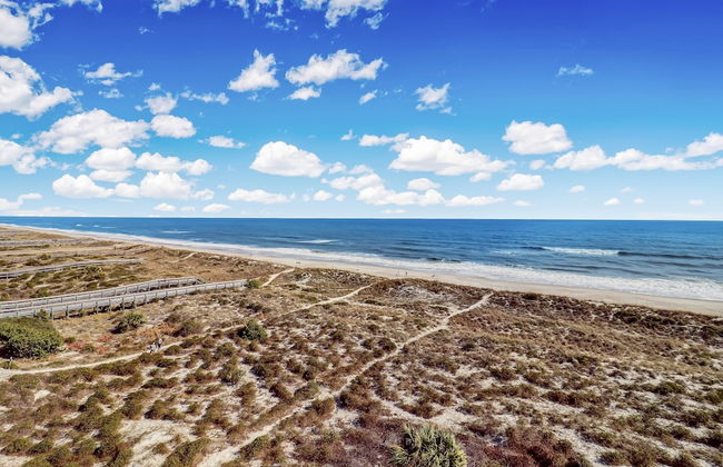 Beach Condo Miles-long Views Sand and Sea, Access to Private Fishing Pier by RedAwning - Foto 27