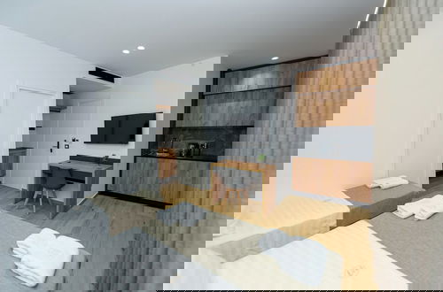Photo 3 - Kevin's Aparthotel