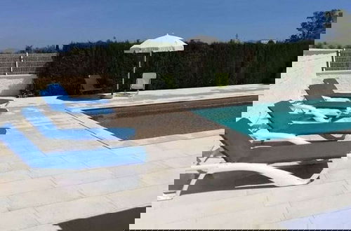 Foto 29 - Peaceful Holiday Home in Sant Pere Pescador With Swimming Pool