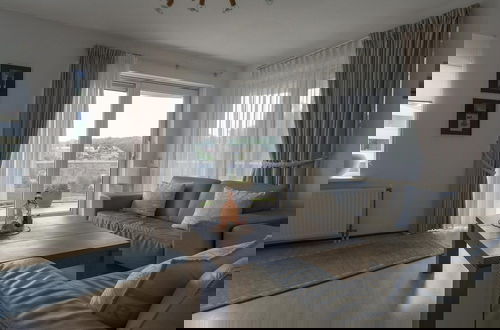 Photo 8 - Stunning Apartment Near sea