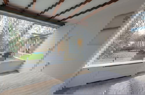 Foto 4 - Radiant Bungalow With Patio at Duinland