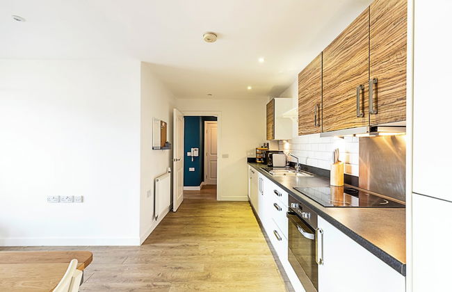 Stylish East London Apartment - Photo 9