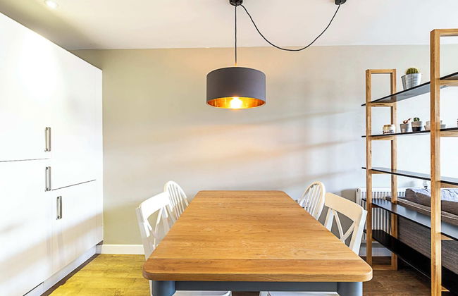 Stylish East London Apartment - Photo 10