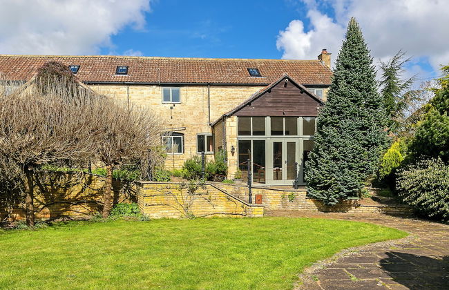 Stunning Barn Conversion - Rural Setting - Photo 22
