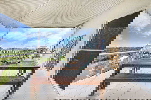 Photo 13 - Zen Luxury 2-story Penthouse in CBD Mindal Markets