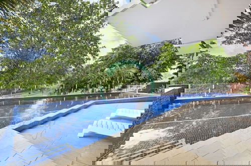 Photo 31 - Zen Luxury 2-story Penthouse in CBD Mindal Markets