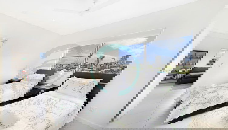 Photo 1 - Zen Luxury 2-story Penthouse in CBD Mindal Markets