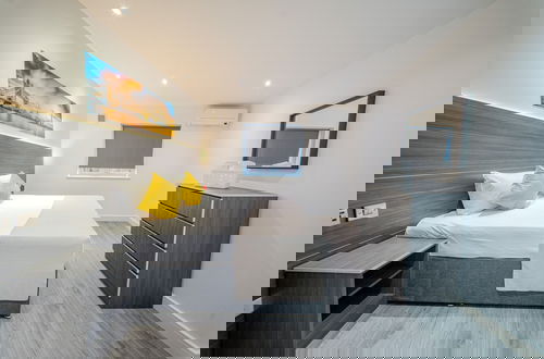 Foto 3 - Ilford Apartments