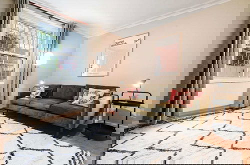 Foto 1 - The Earl's Court Wonder - Adorable 1bdr Flat With Terrace