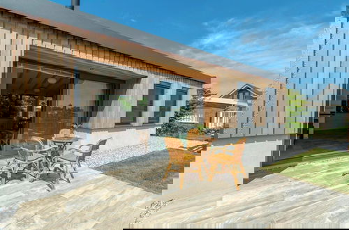 Foto 17 - Attractive Home With Terrace