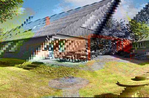 Foto 1 - 12 Person Holiday Home in Aakirkeby