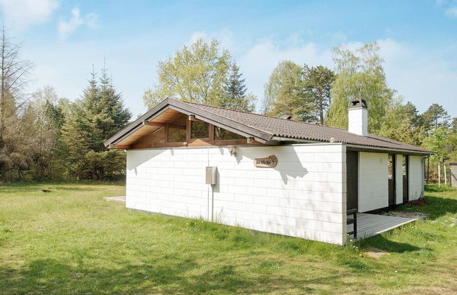 6 Person Holiday Home in Hojby - Foto 12