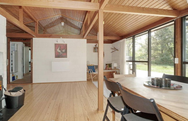 6 Person Holiday Home in Hojby - Foto 10