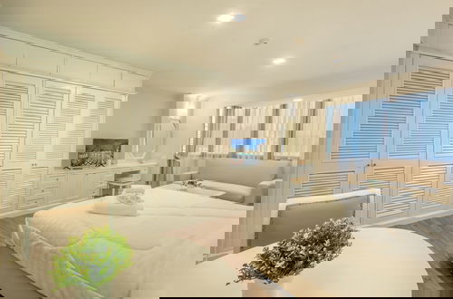 Foto 8 - Neom Town Residence