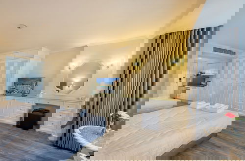 Foto 47 - Neom Town Residence