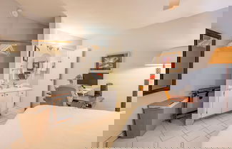 Foto 2 - Romannas Golden Ray Oceanfront Condo