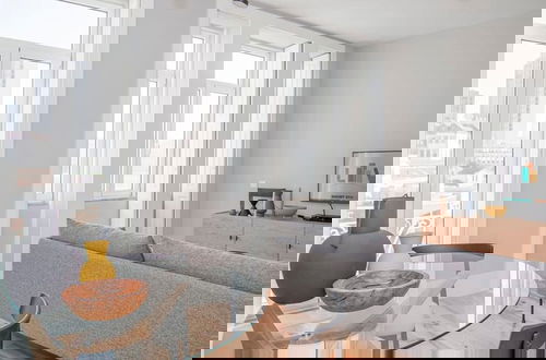 Photo 18 - Liiiving in Porto - Art Design Apartment