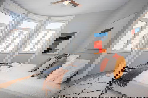 Photo 46 - Liiiving in Porto - Art Design Apartment