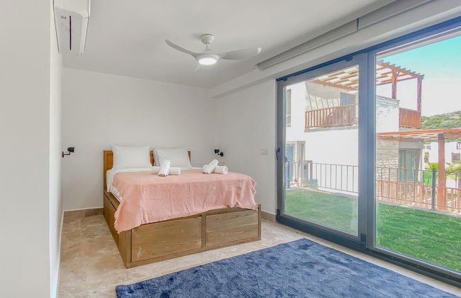 Sea View House w Balcony 3 min to Beach in Milas - Foto 13
