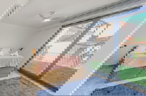 Photo 13 - Sea View House w Balcony 3 min to Beach in Milas