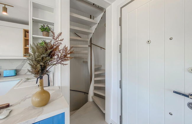 Sea View House w Balcony 3 min to Beach in Milas - Foto 10