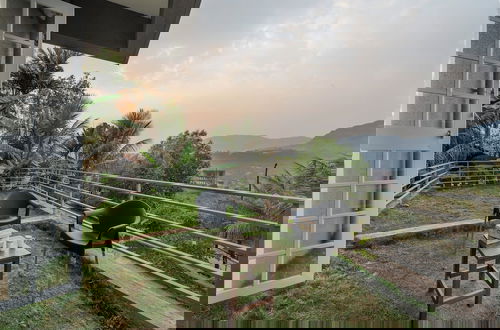 Foto 17 - CosmicStays GreyStone Villa Mountain View & Dam
