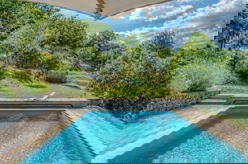 Foto 1 - Villa in Banne With Pool and Nature Trails