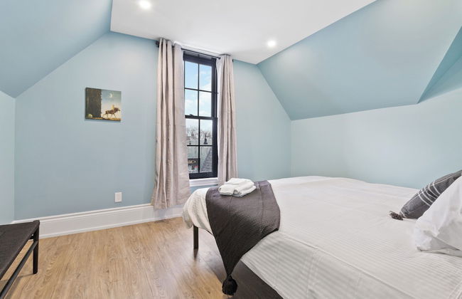 Downtown Collingwood Condos - Photo 19