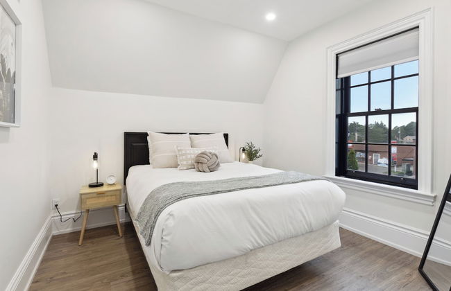 Downtown Collingwood Condos - Photo 17