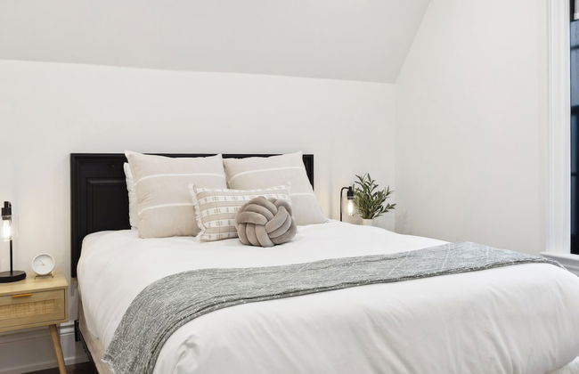 Downtown Collingwood Condos - Photo 16
